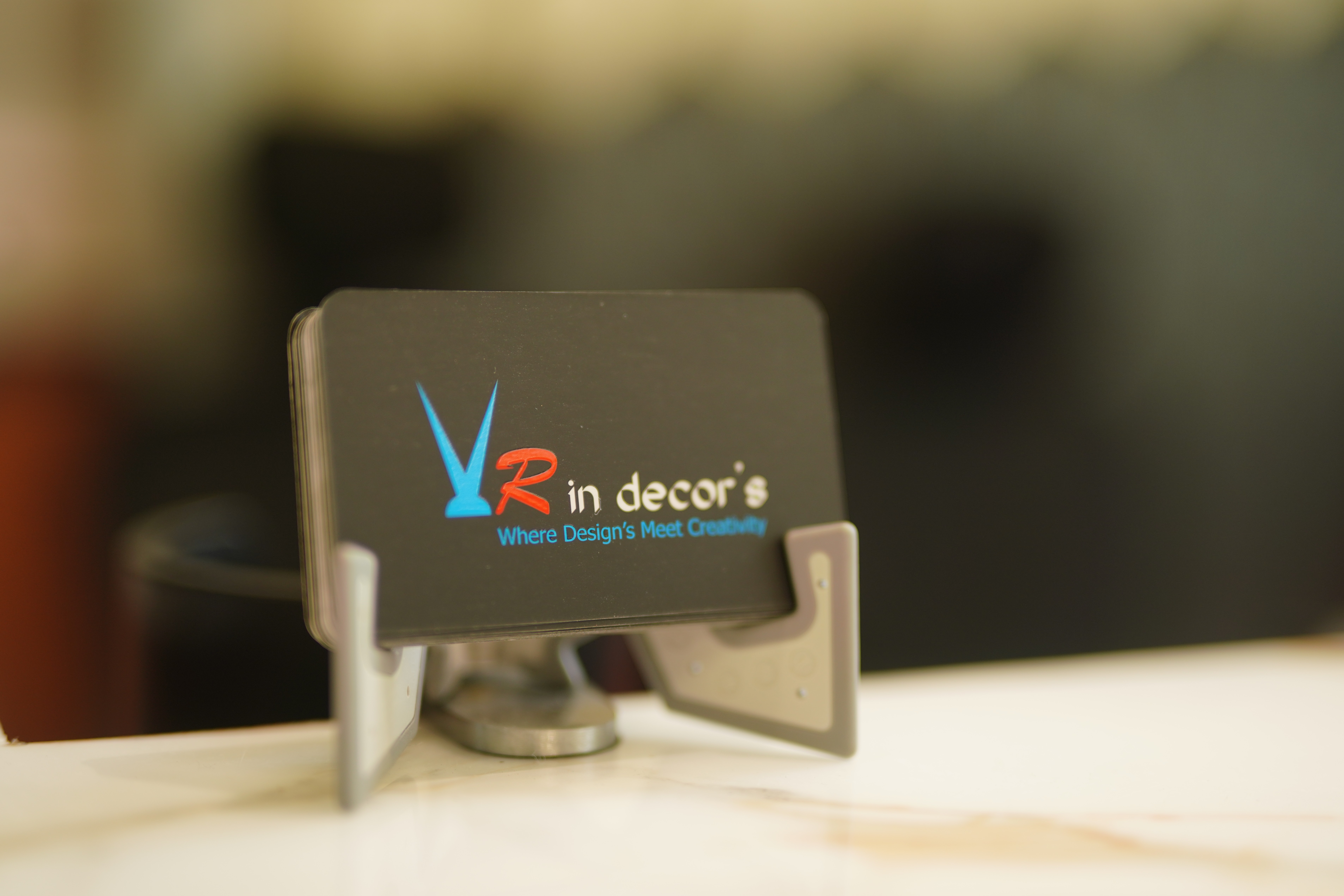VR in decor's branding, signifying quality interior design services in Hyderabad