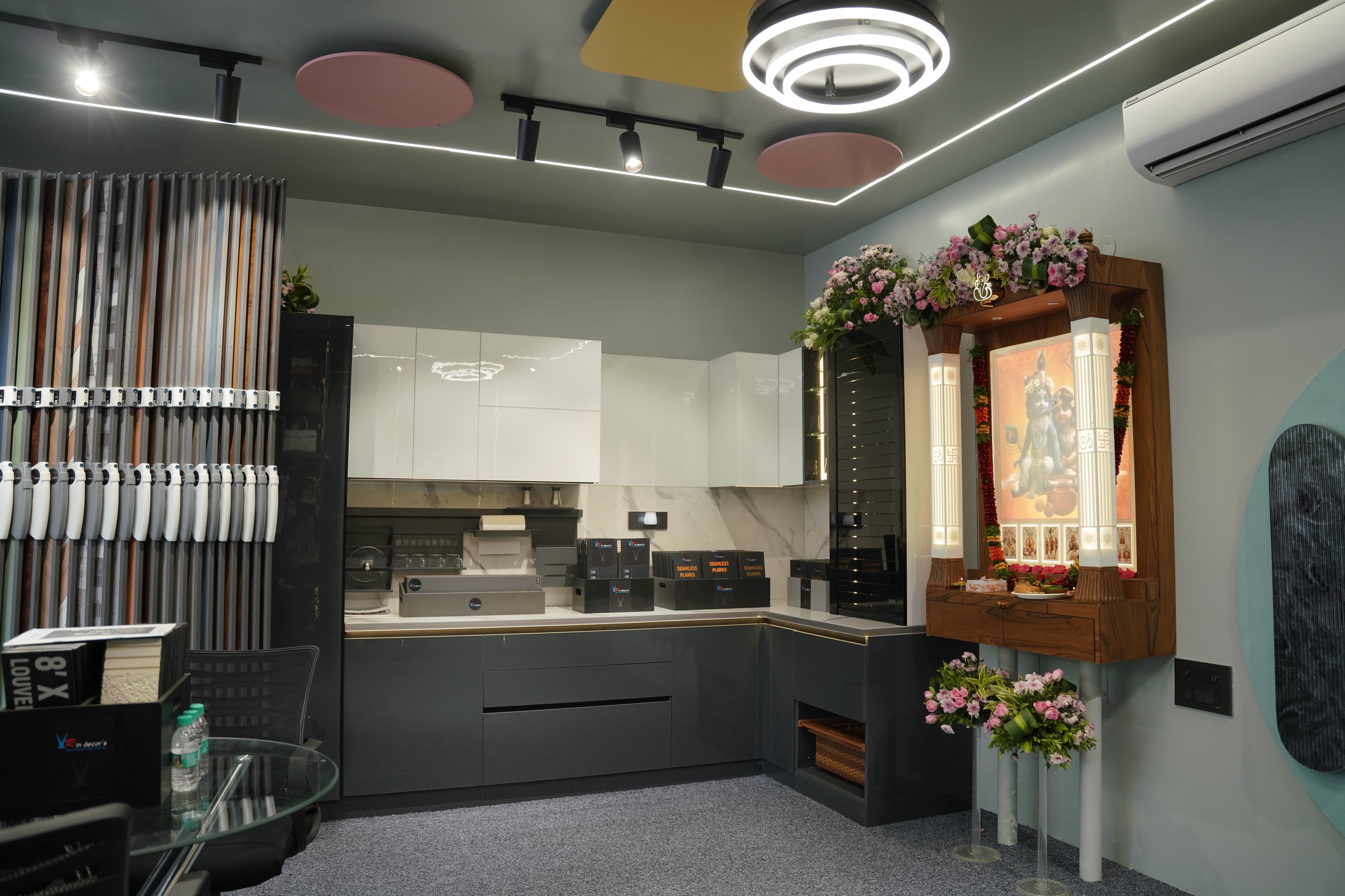 Modern modular kitchen design with factory finish in Hyderabad